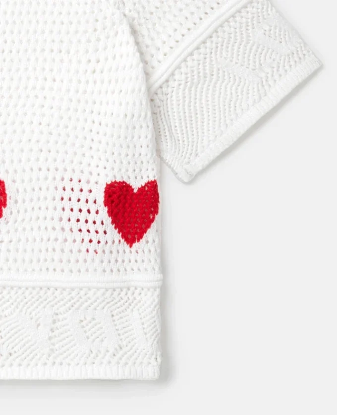 Top a maniche corte con cuore all’uncinetto Top a maniche corte con cuore all’uncinetto
