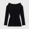 Top a maniche lunghe con scollo dritto