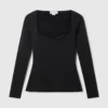 Top a maniche lunghe in maglia compatta Top a maniche lunghe in maglia compatta