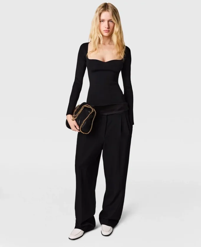 Top a maniche lunghe in maglia compatta Top a maniche lunghe in maglia compatta