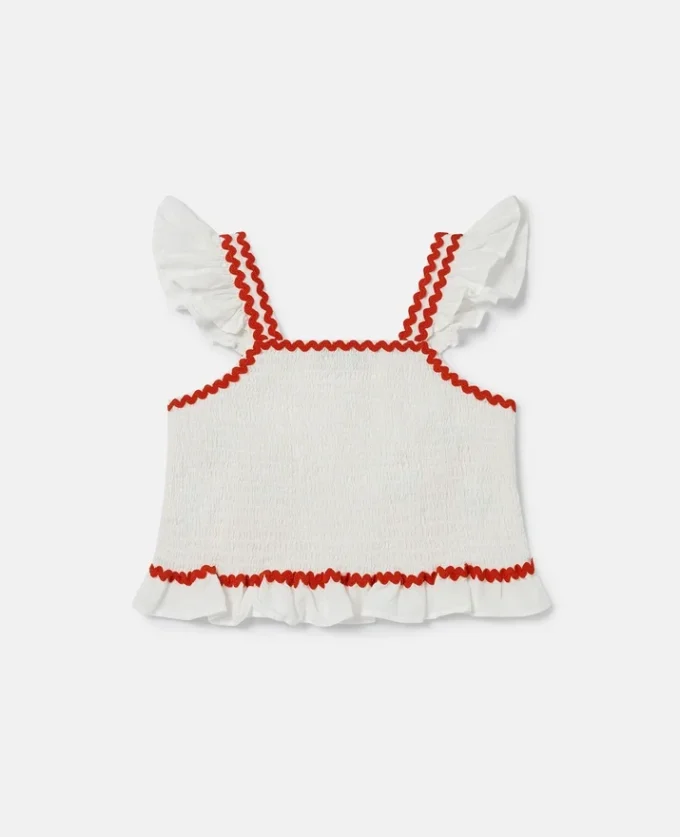 Top con maniche ad aletta ricamate con fragole Top con maniche ad aletta ricamate con fragole