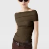 Top con spalle scoperte