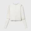 Top in raso con maniche a mantella e cut-out Top in raso con maniche a mantella e cut-out